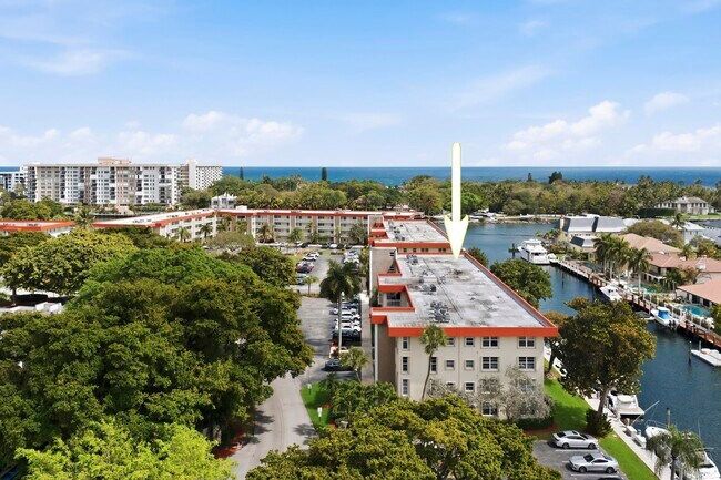 Building Photo - 3000 NE 48th Ct