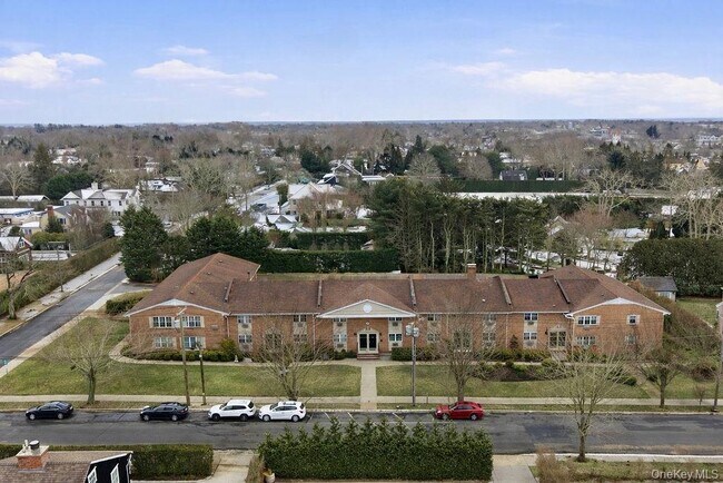 Building Photo - 26 Layton Ave