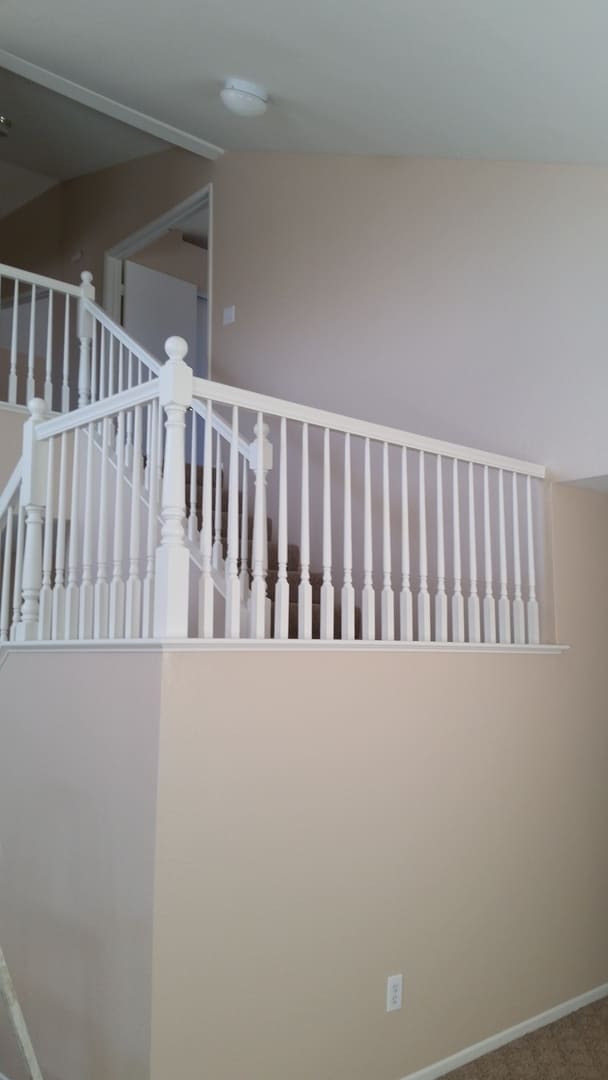 Building Photo - POOL FOR THE SUMMER! SPACIOUS 4 BEDROOM 3 BATH EAGLE RANCH HOME