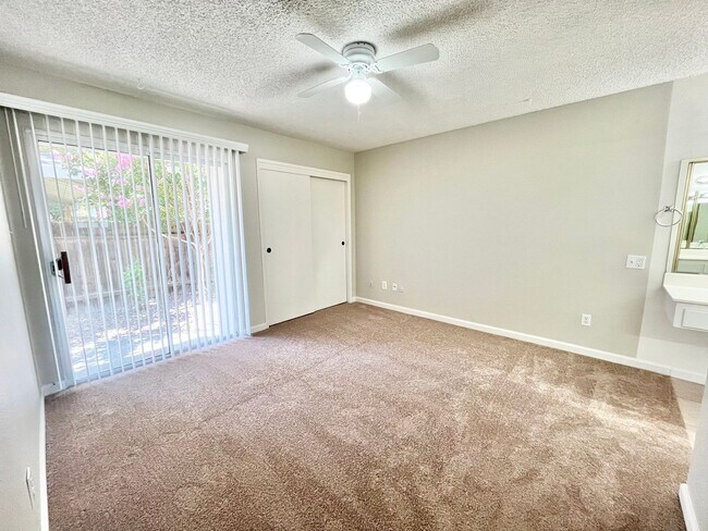 Building Photo - 6500 Harmon Dr