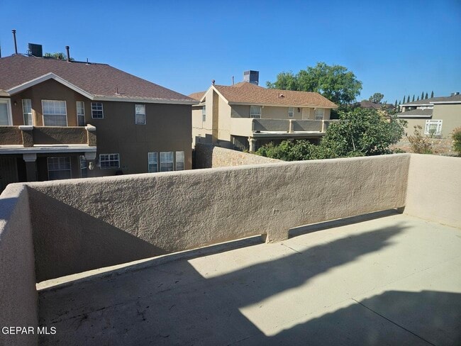 Building Photo - 12604 Sun Terrace Ave