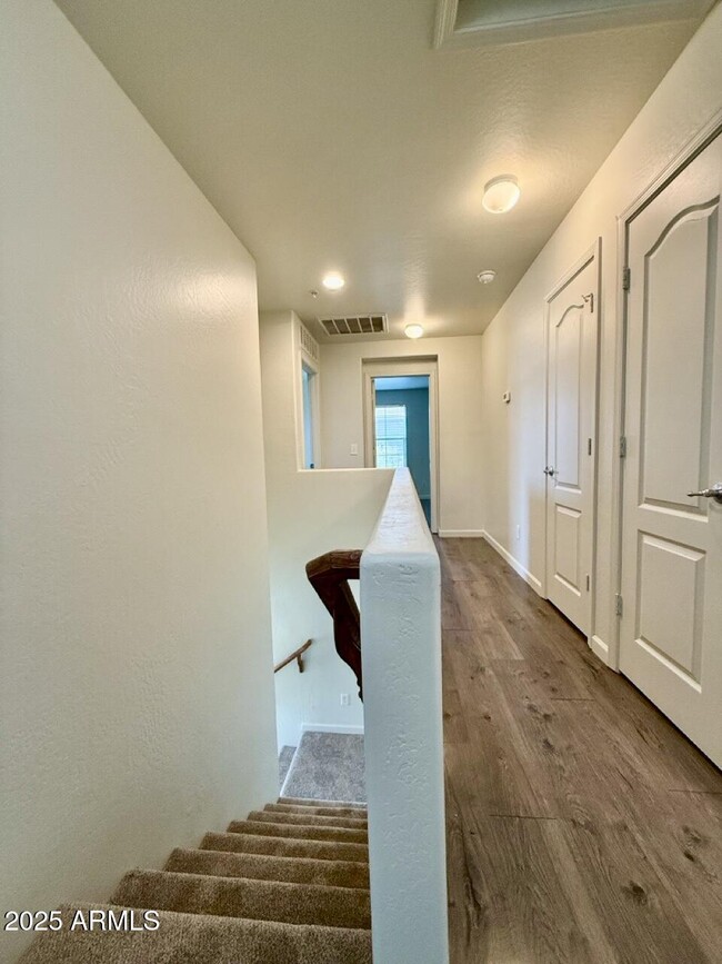 Building Photo - 1520 N 80th Dr