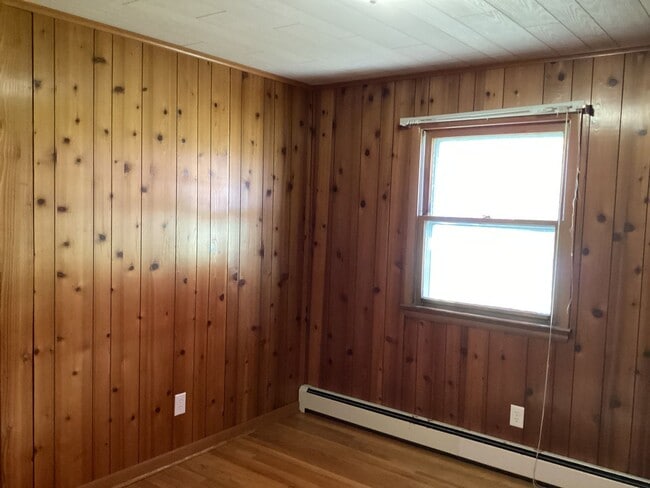 Building Photo - Roomy Rancher in Blue Ridge Summit