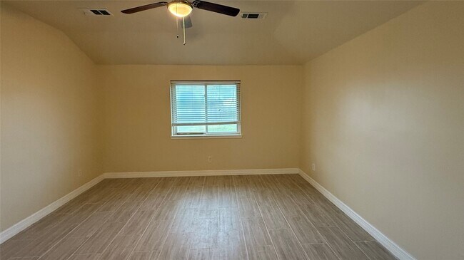 Building Photo - 16806 Pheasant Creek Ct