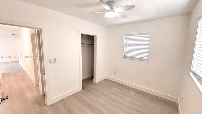 Building Photo - 721 N 68th Terrace