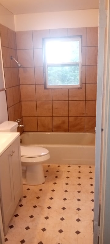 Building Photo - 1219 E Cherry St