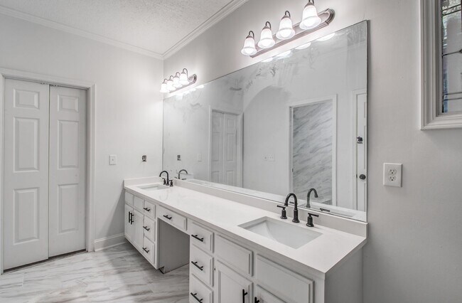 Building Photo - 8667 Havenhurts Dr Germantown, TN 38138