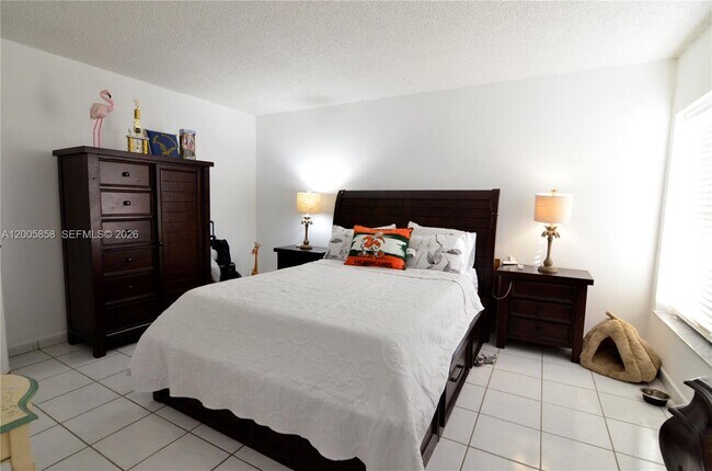 Building Photo - 13240 SW 88th Ln