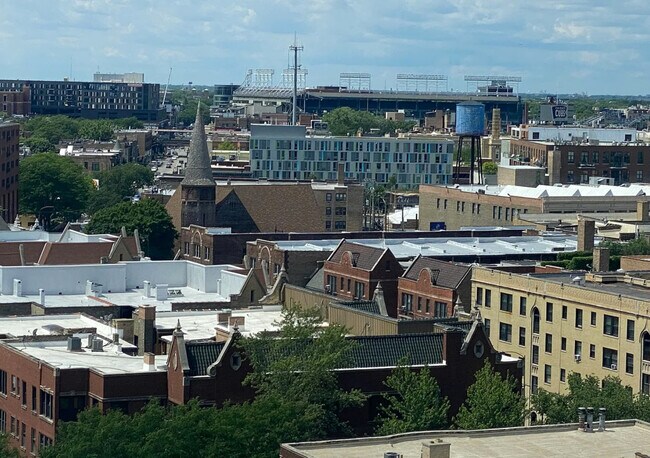 Building Photo - 3550 N Lake Shore Dr