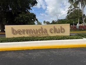 Building Photo - 5801 NW 62nd Ave