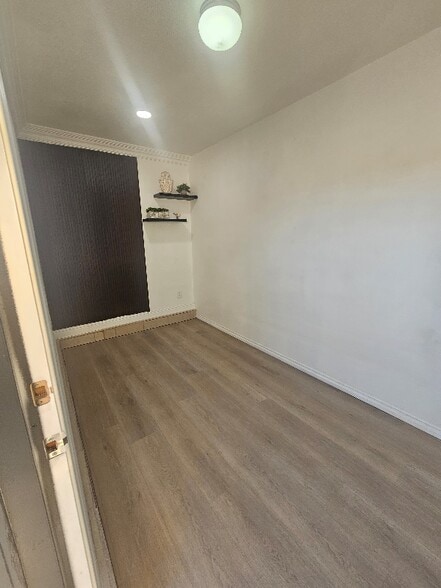 Building Photo - 2136 Cascade St