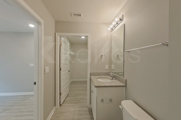 Building Photo - 373 Monarch Ln