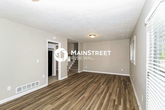 Building Photo - 3 Bedroom Pet-Friendly Home in Stone Mountain, GA with Main Street Renewal