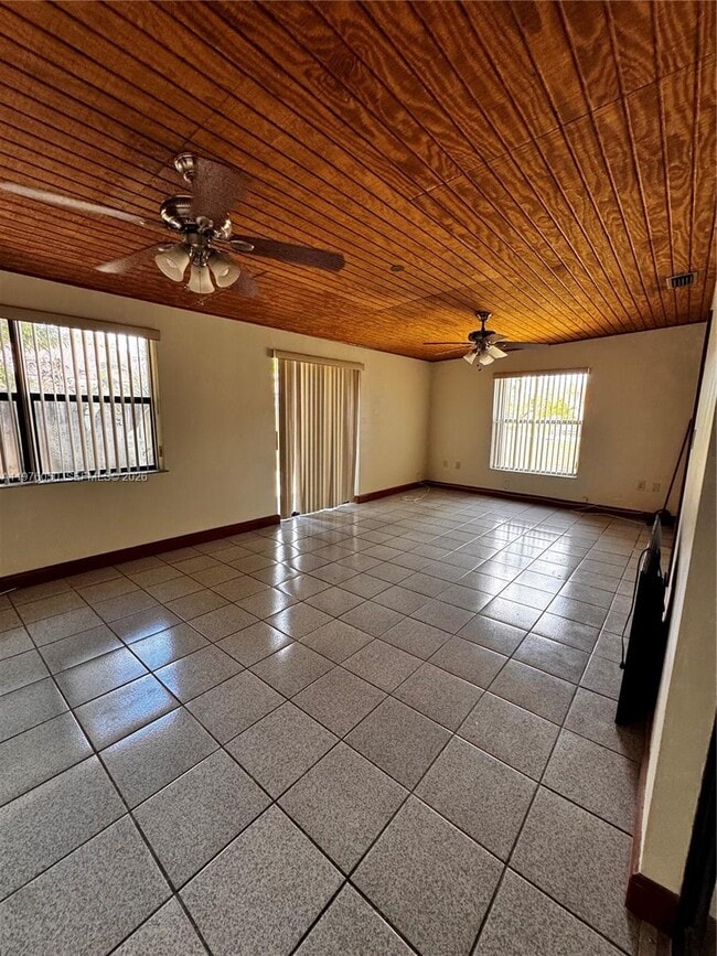 Building Photo - 1314 SW 124th Pl