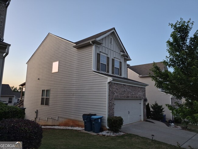 Building Photo - 1506 Charcoal Ives Rd