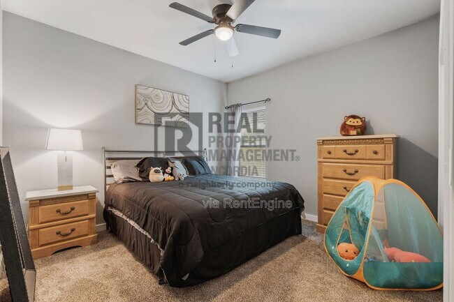 Building Photo - 286 Emily Ln