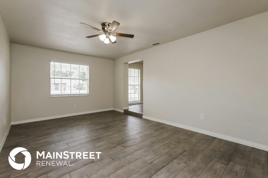 Building Photo - 1205 Windy Hill Dr