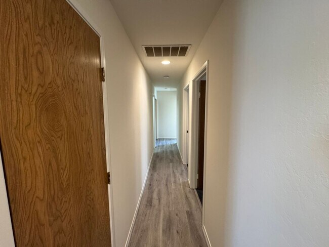 Building Photo - Beautifully Updated 3-Bedroom Home – First...