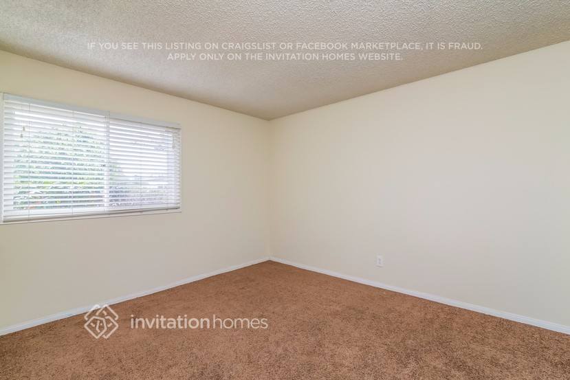 Building Photo - 17002 E Bellbrook St