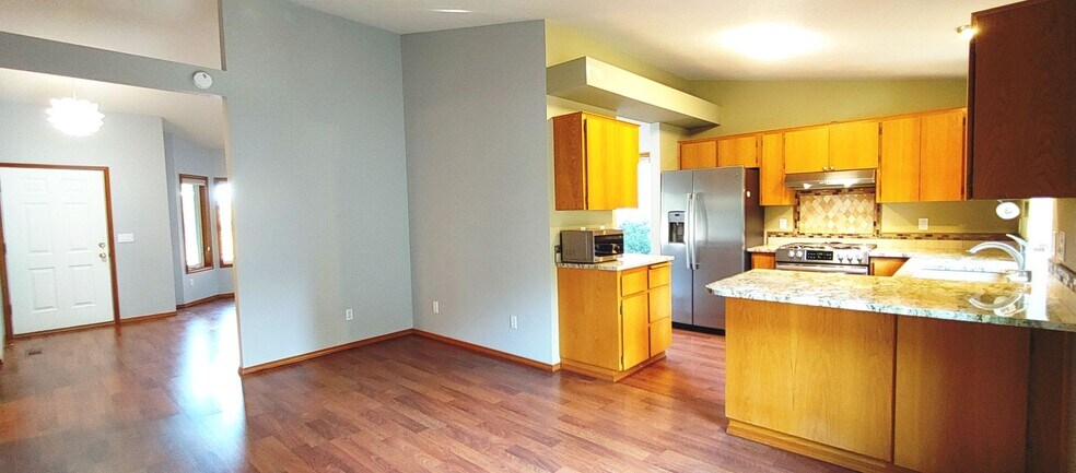 Building Photo - 13258 SW Yarrow Way