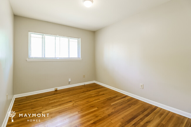 Building Photo - Lovely 3 Bedroom 2 Bathroom Home in Benton