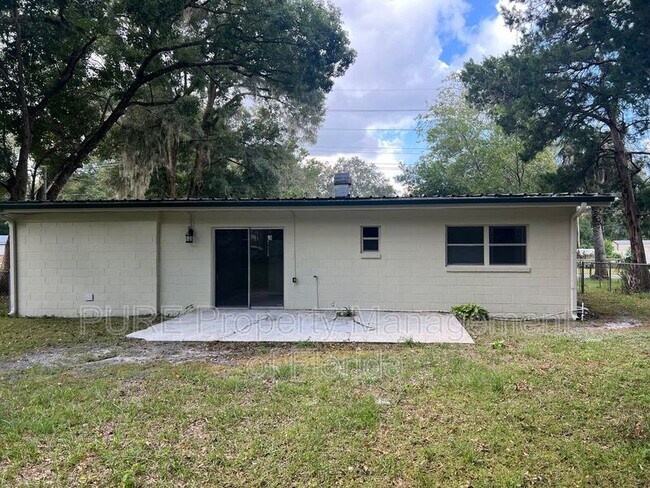 Building Photo - 2205 NE 14th Ave