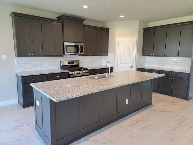 Building Photo - 431 Hunters Xing Dr