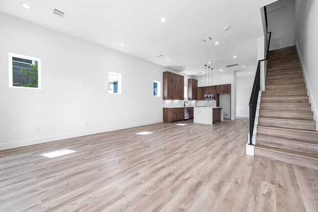 Building Photo - 3619 Bremond St