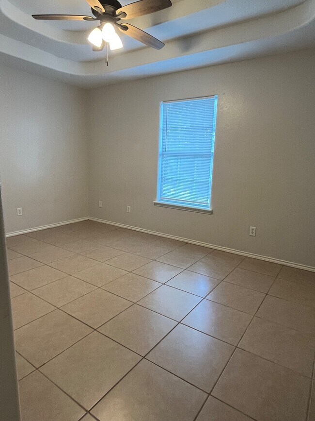 Building Photo - 20602 Alta Vista Ct