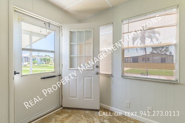 Building Photo - 317 Bougainvillea Cir