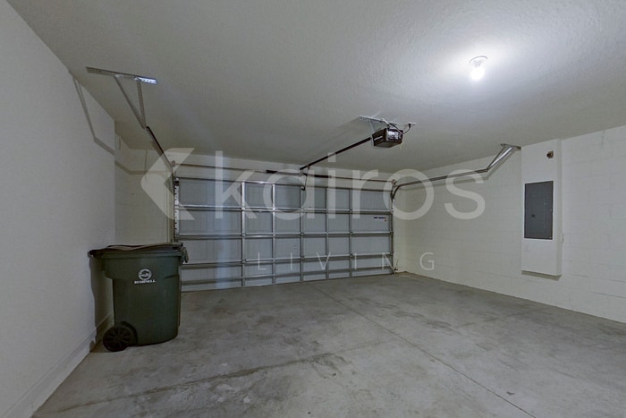 Building Photo - 1802 Nebraska Loop