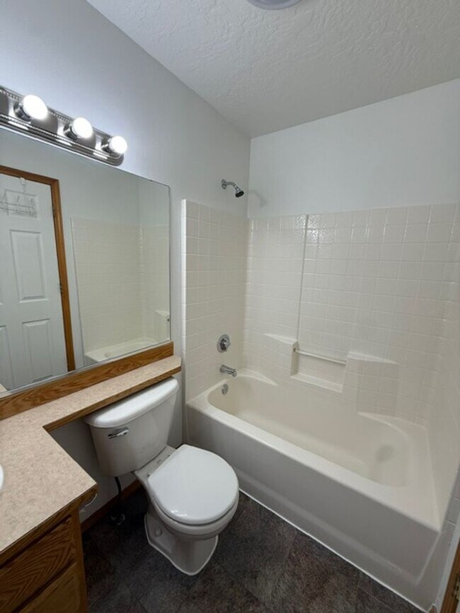 Building Photo - Spacious 4 Bed, 3 Bath Home in Cheney, WA