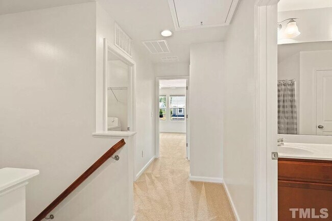 Building Photo - 815 Bristol Bridge Dr