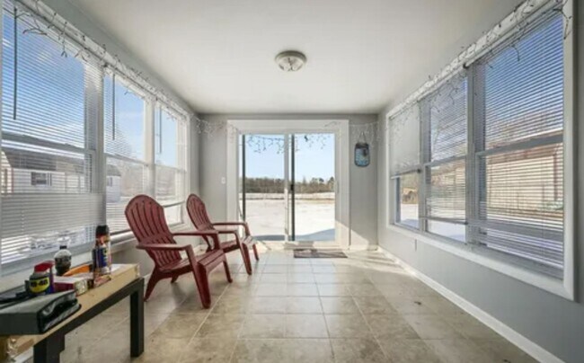 Building Photo - 6222 Milford Harrington Hwy