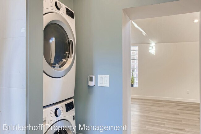 Building Photo - 1 br, 1 bath House - 1157 Josephine St