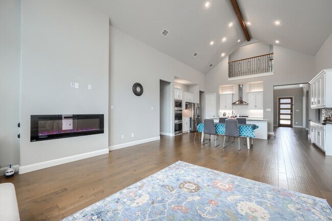 Building Photo - 929 Newcastle Dr