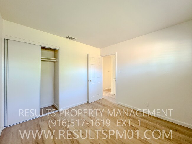 Building Photo - Completely remodeled 4 Bedroom home