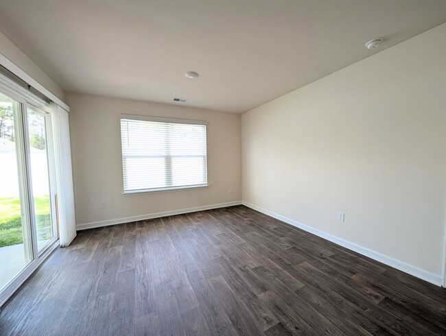 Building Photo - Whitehall Community 3-Bed & 2-Bath Long Term Rental , Longs SC