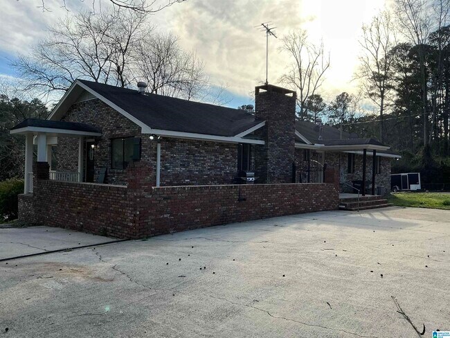 Building Photo - 4866 Overton Rd