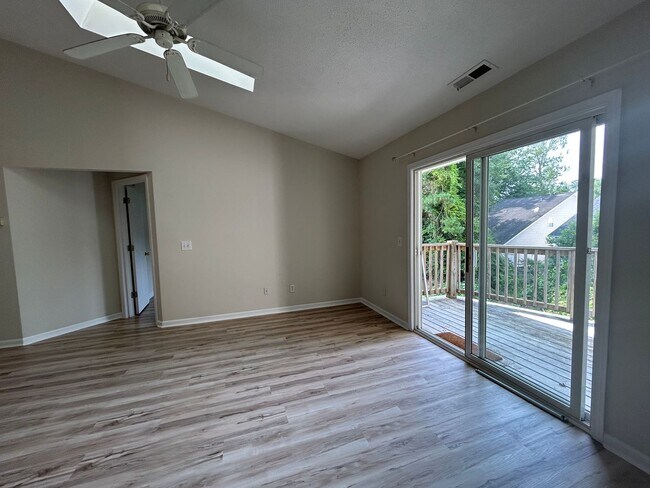 Building Photo - 2BR Condo in Holton Place – Pool, Porch, a...