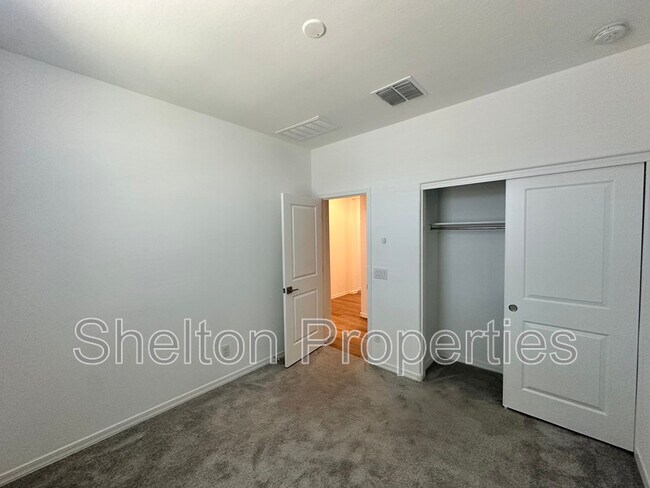 Building Photo - 14360 W Alameda Dr