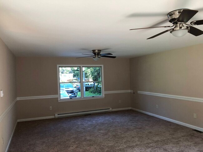Building Photo - 12817 Leman Ln