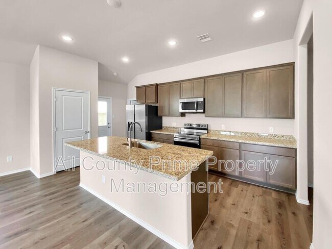 Building Photo - 13067 Clearview Drive