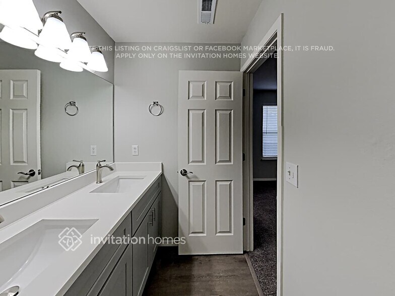 Building Photo - 10321 192nd St Ct E