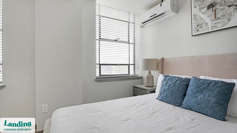 Building Photo - 2308 4th Ave N