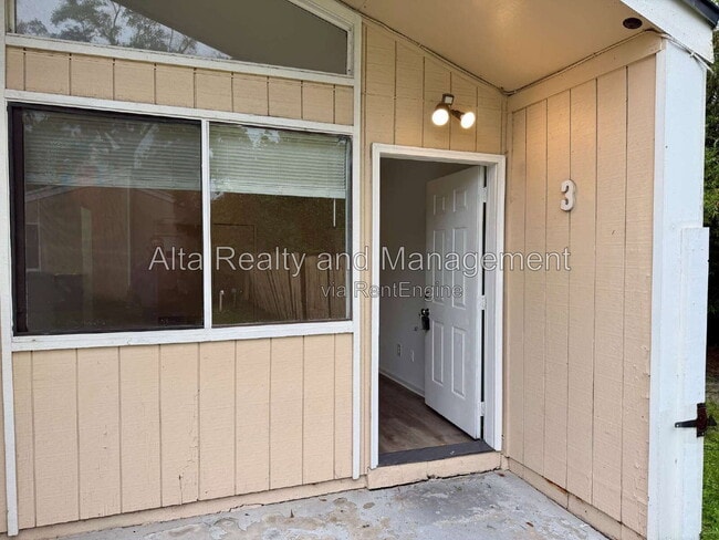 Building Photo - 8113 San Jose Manor Dr E