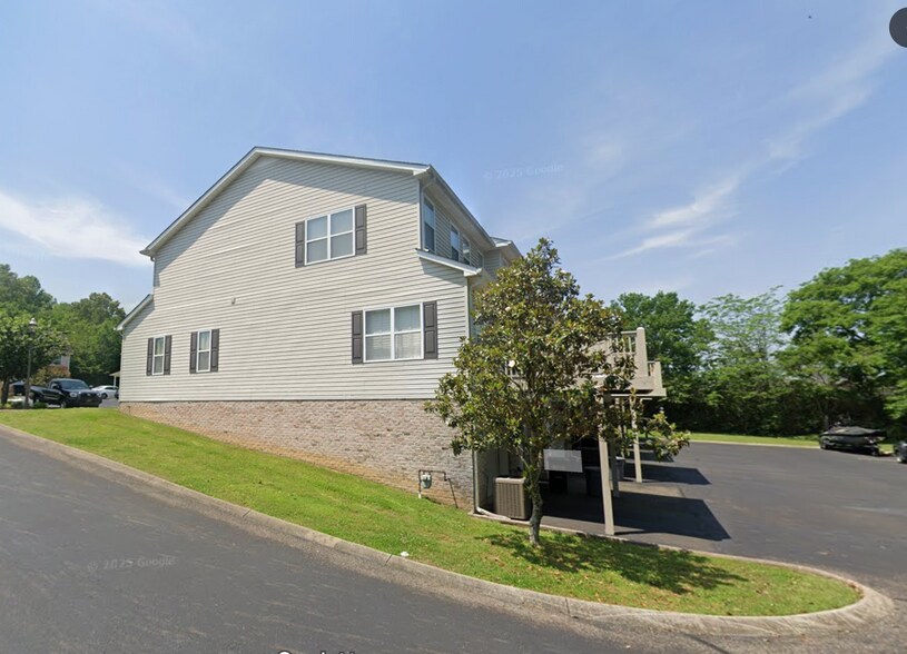 Building Photo - 161 Avalon Dr