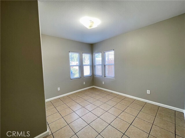 Building Photo - 16773 Randall Ave