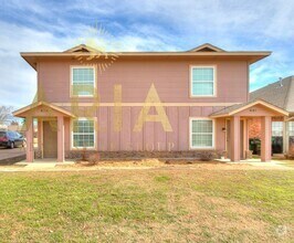 Building Photo - *639-641 Welston Cr.