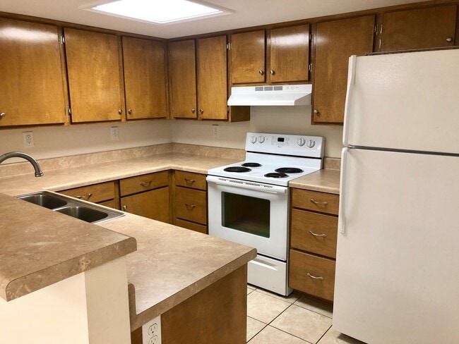 Building Photo - 109 Smith St